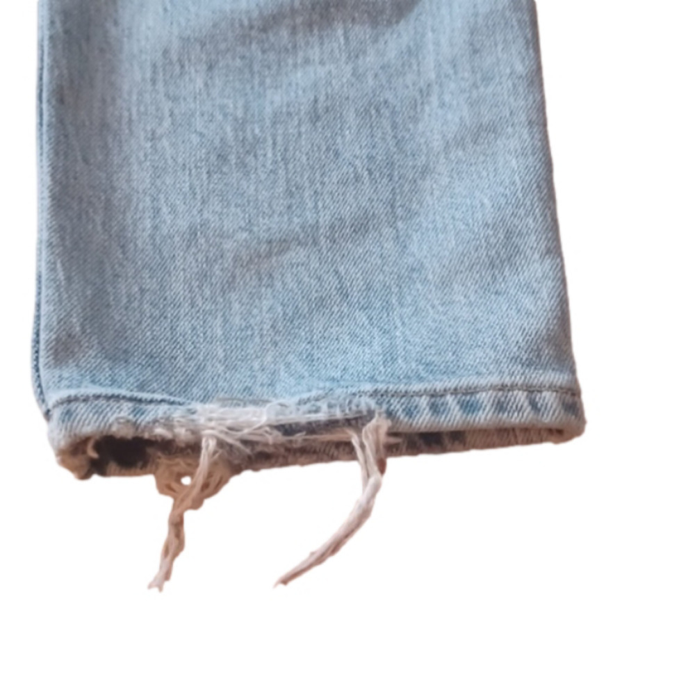 ZARA size 32( 12) lightwash buttonfly denim. Freyed hems. Great for school!! - Picture 11 of 11